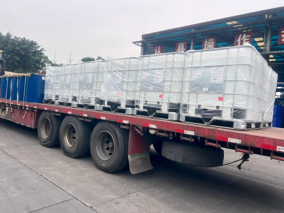 IBC totes transported by road
